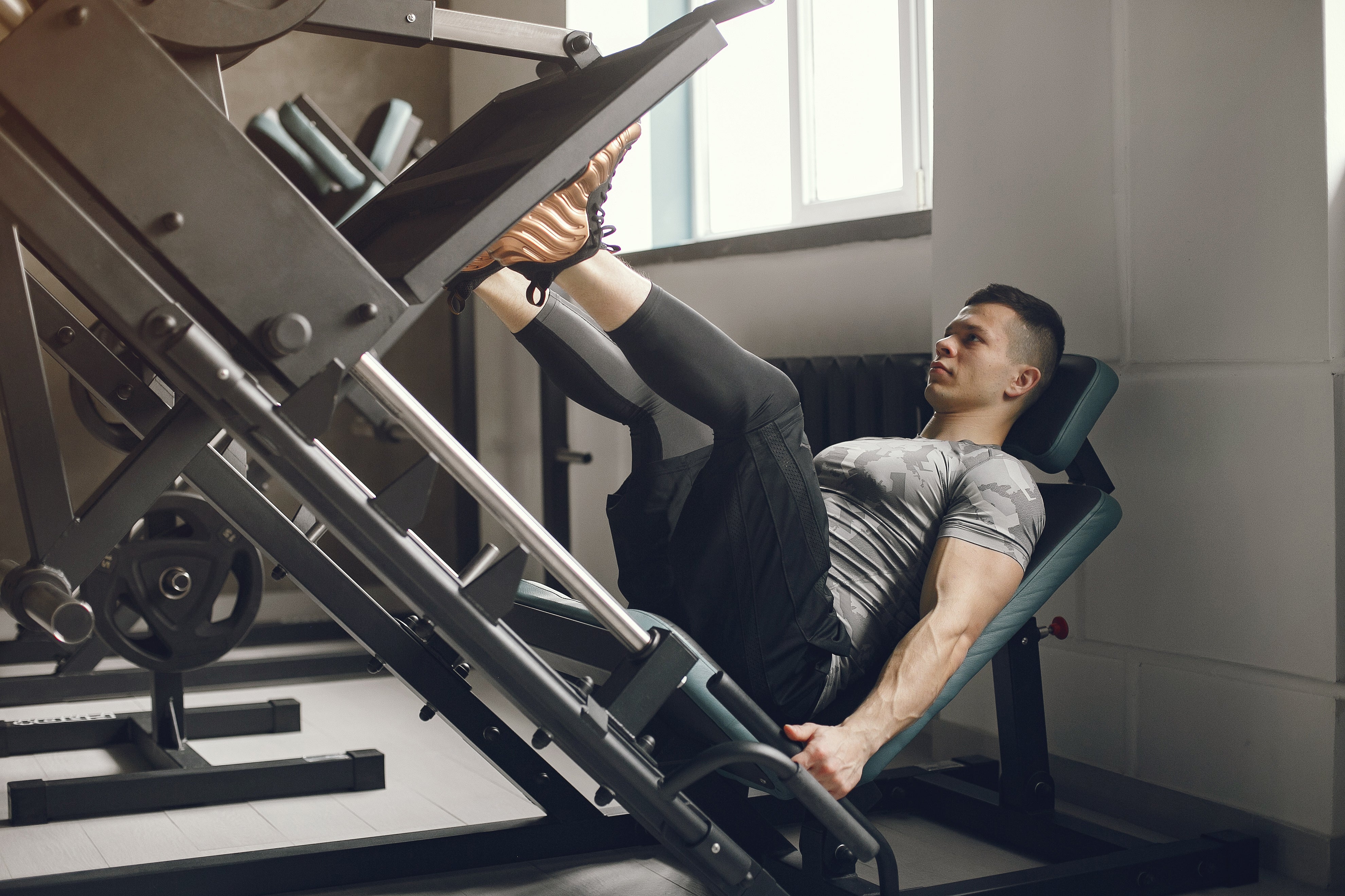 Benefits of the Front Squat Machine for Full-Body Workouts – Extreme ...