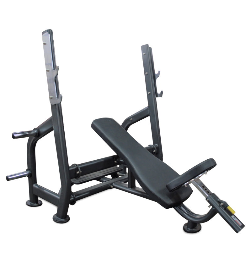 PL7325 Incline Bench Press